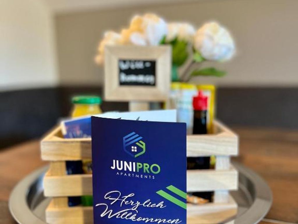 JUNIPRO Apartments & Rooms