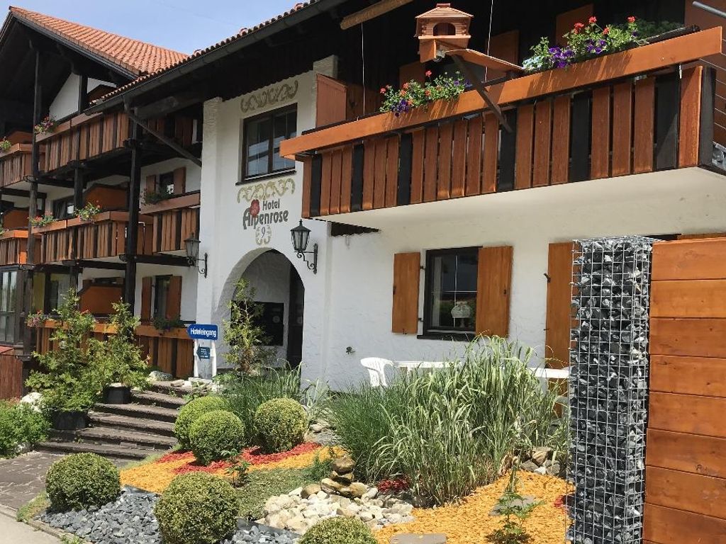 Alpenrose, Akzenthaus