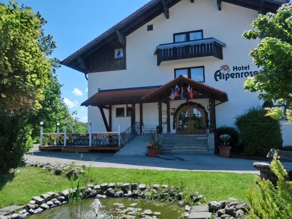 Alpenrose, Akzenthaus