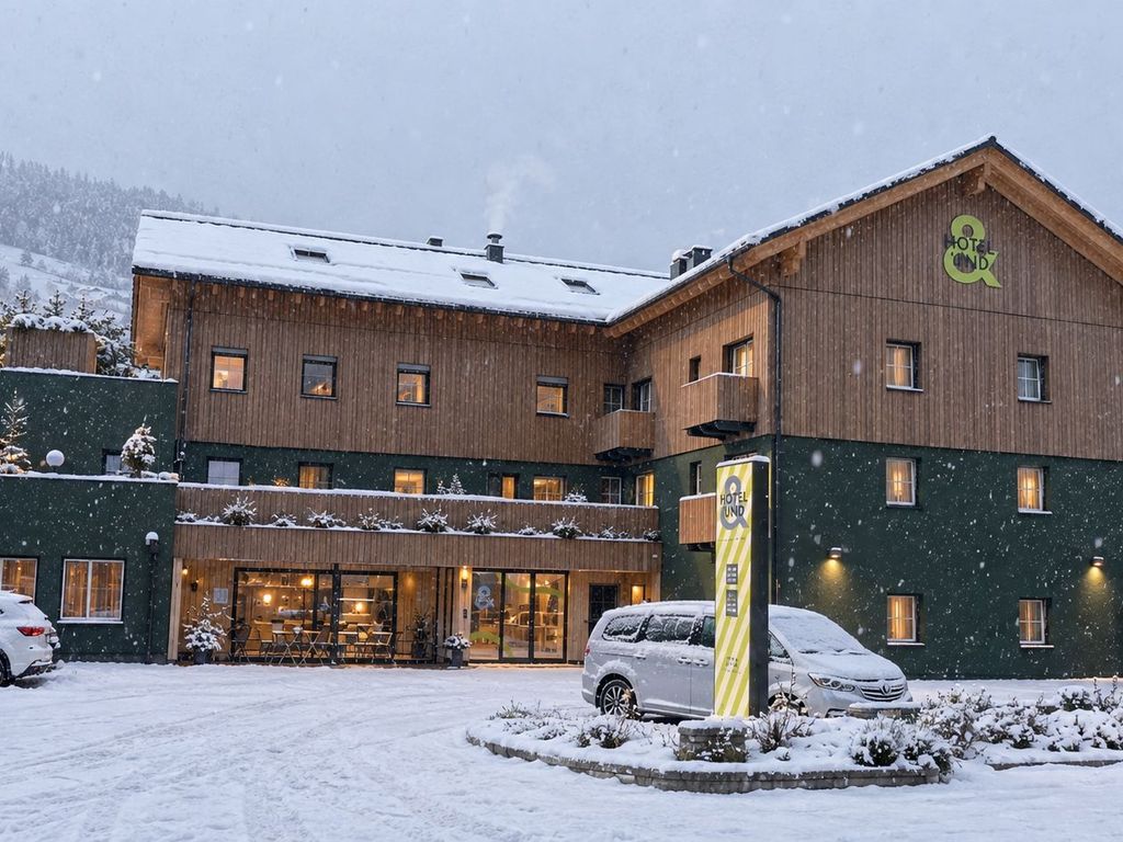 Hotel UND– smart alpine stay