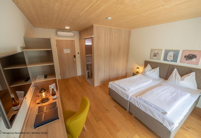 Doppelzimmer Parkseite, Dusche, WC