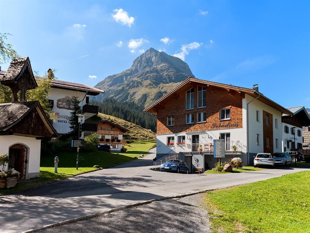 Sebastian, Haus