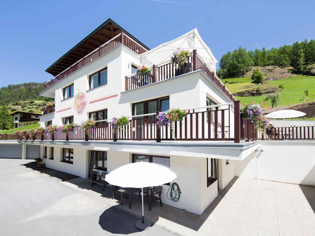 Haus PIA by A CASA