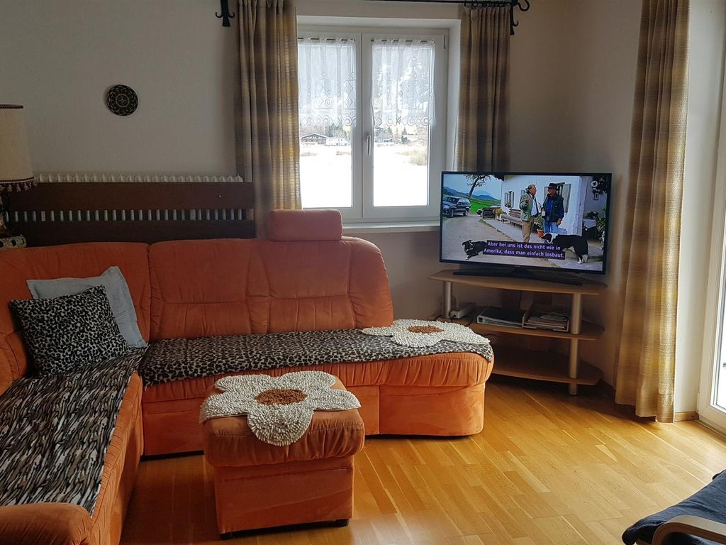 Else Weissbacher, Appartements