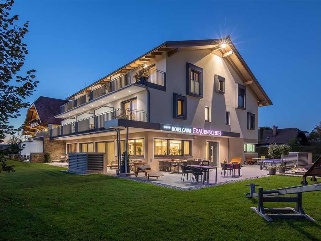 Frauenschuh, Hotel Garni