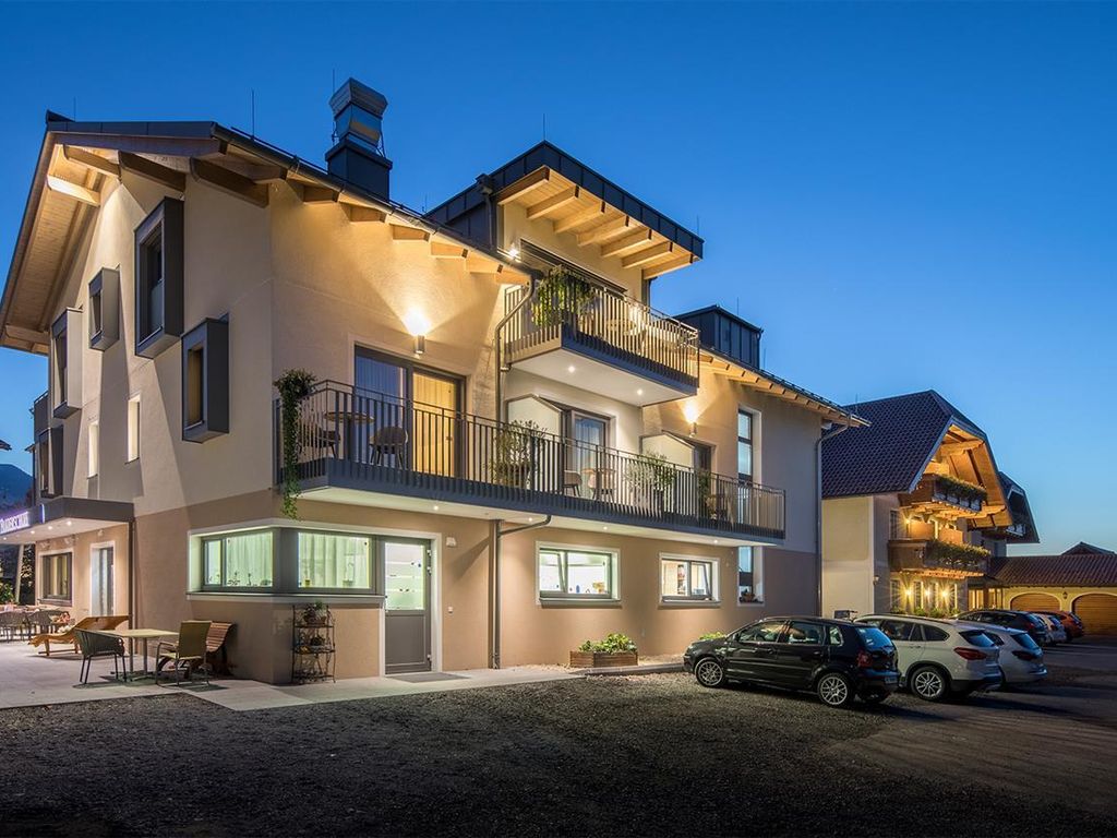 Frauenschuh, Hotel Garni