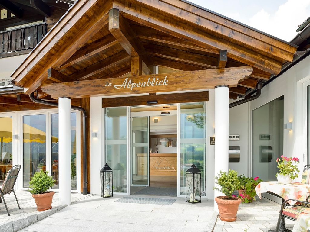 Alpenblick Hotel- Restaurant- Cafe
