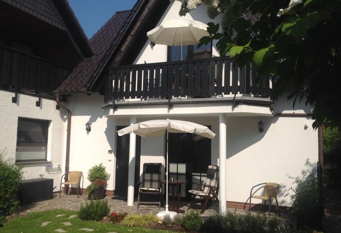 Ferienwohnung mit Balkon/Terrasse