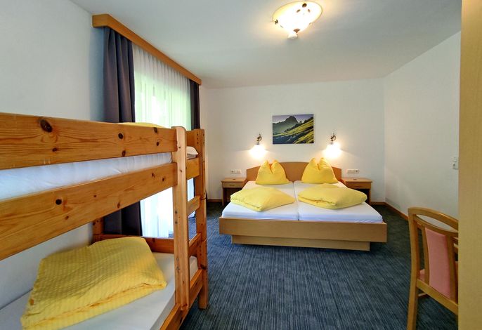 Familien Doppelzimmer (ÜF 1-2 N)