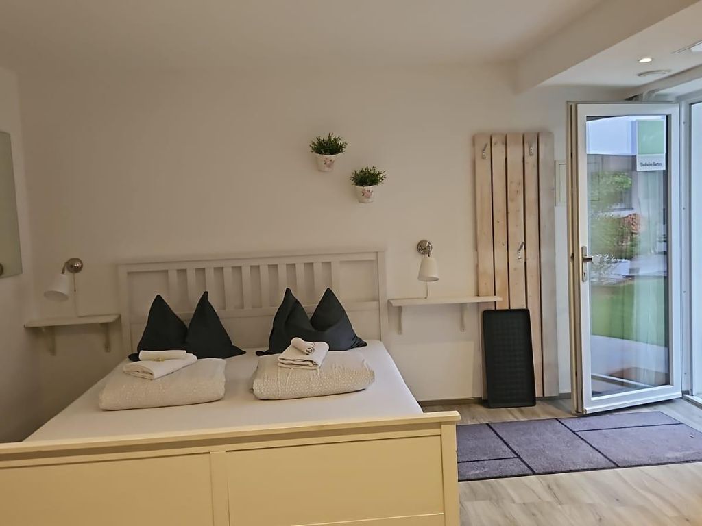 Fewo Nigler - Studio Garten/Bergblick