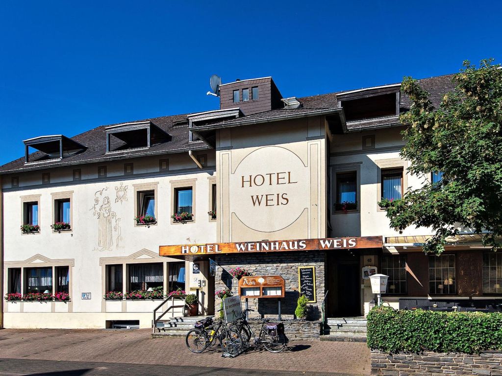 Hotel-Weinhaus Weis