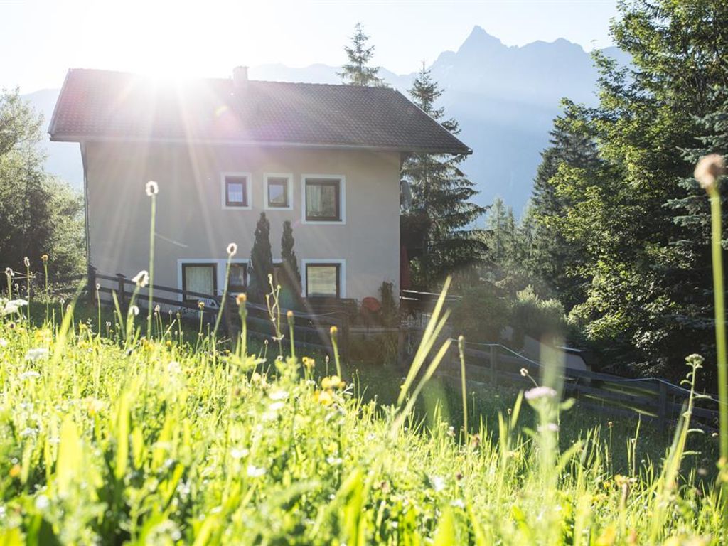 Ferienwohnungen und Chalets Pienz-Bobnar
