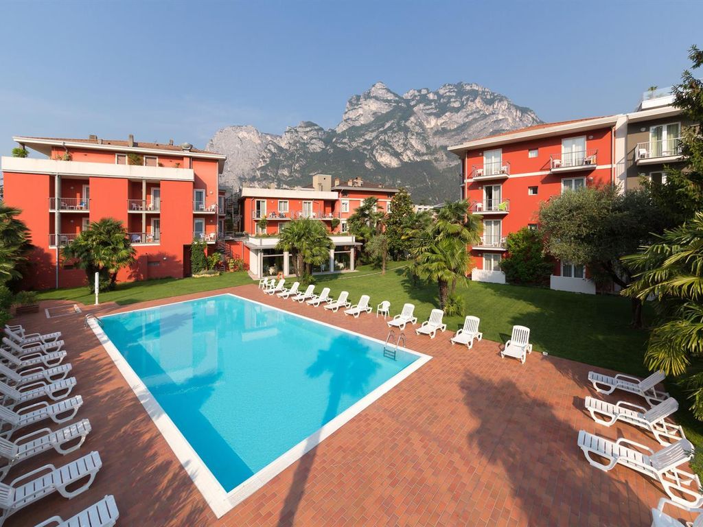 HOTEL BRIONE GREEN RESORT