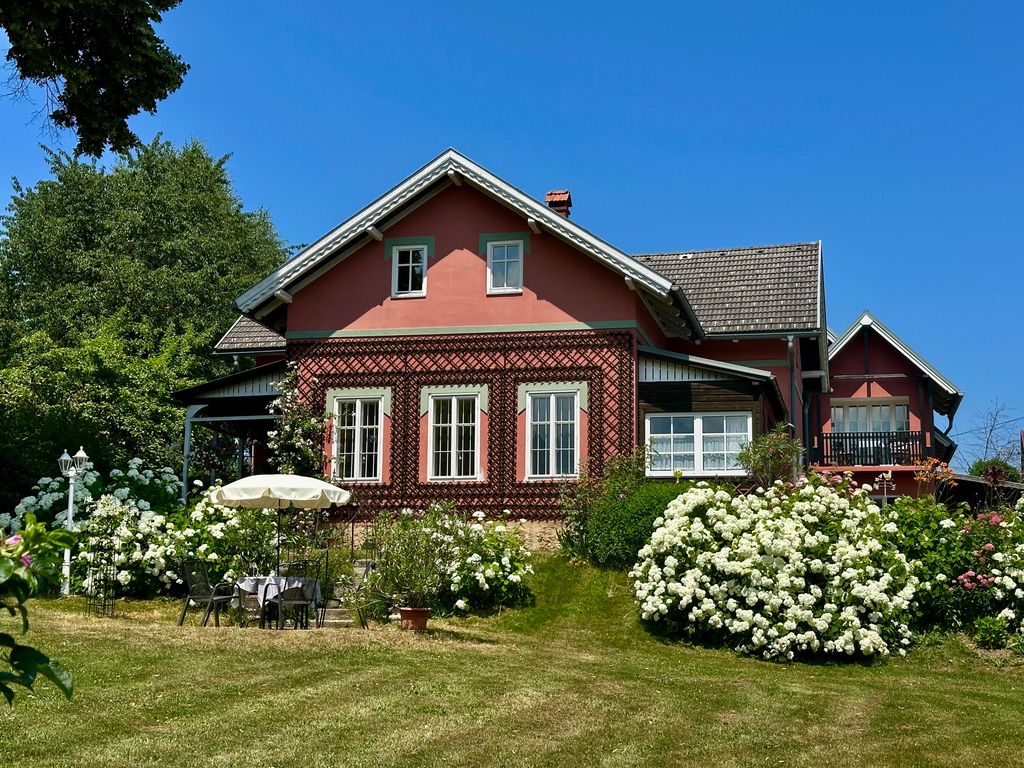 Villa am Faaker See mit Privatstrand
