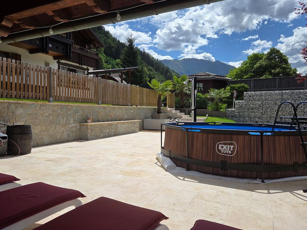 Pension Monteneu