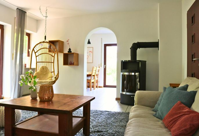 Ruhige Ferienwohnung mit Terrasse und Garten