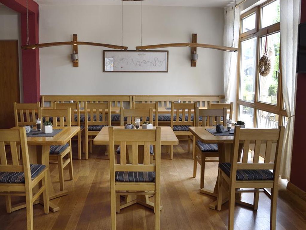Weingut-Straußwirtschaft B. Weich