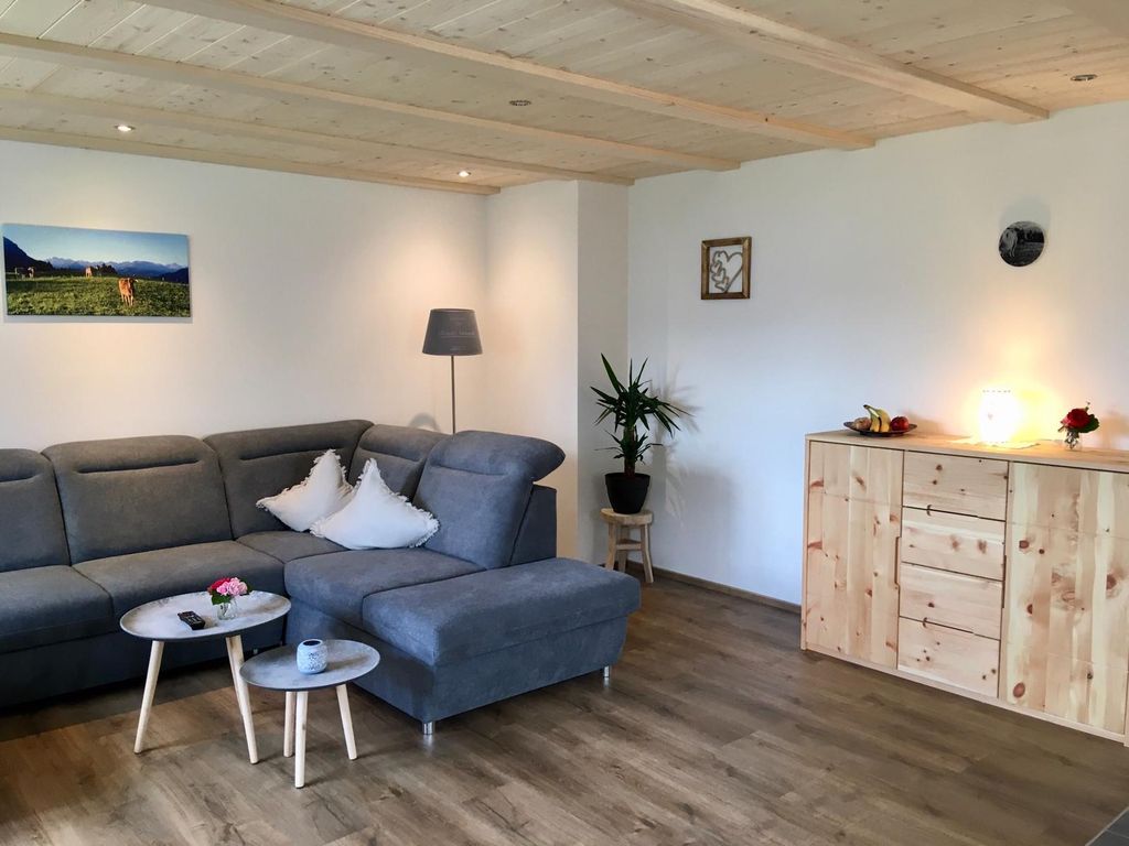 Ferienwohnung und Wohnmobilstellplatz Sunnesidde