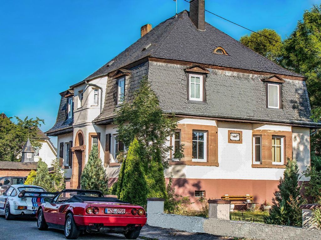 Villa Mondial