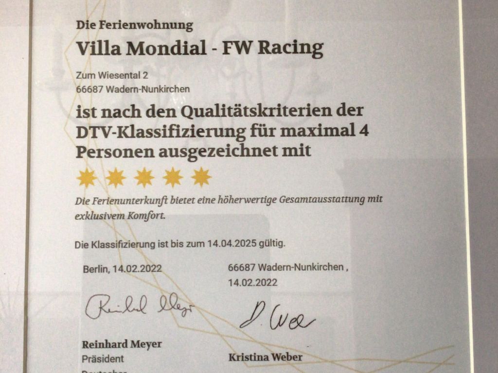Villa Mondial