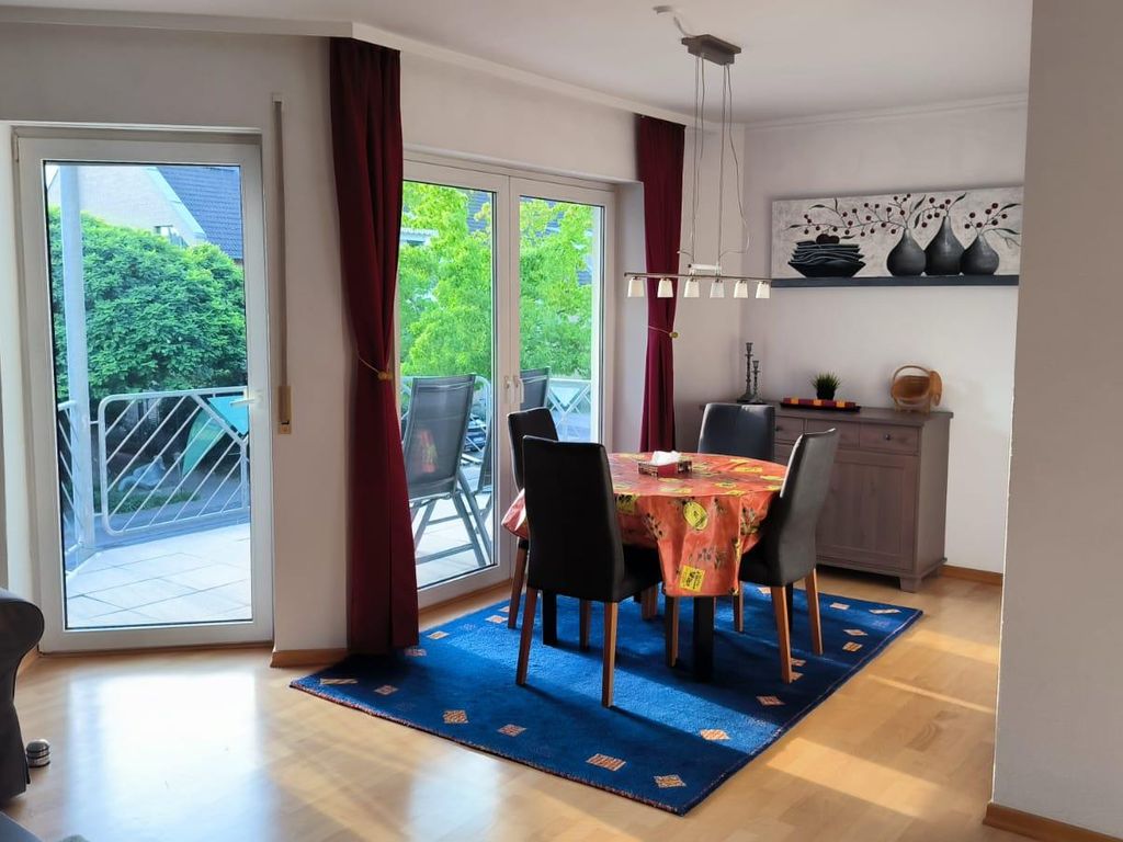 Spacious Ferienwohnung nähe KOB Uni