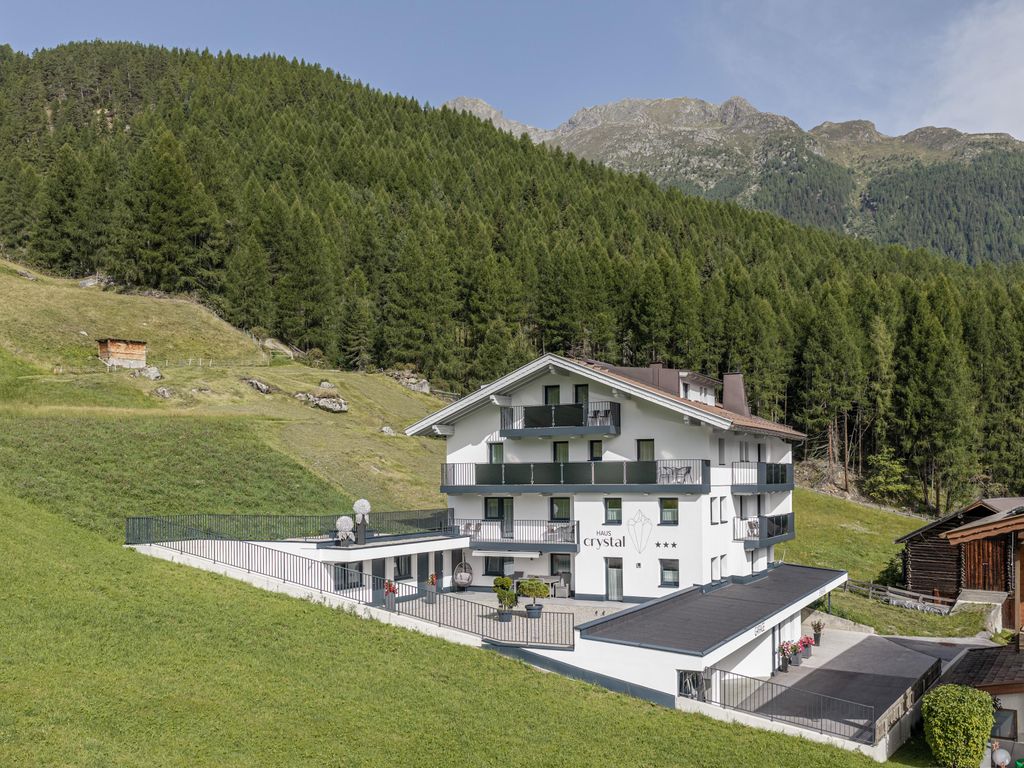 Haus Crystal