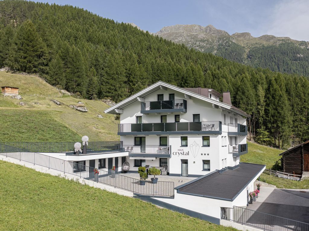 Haus Crystal