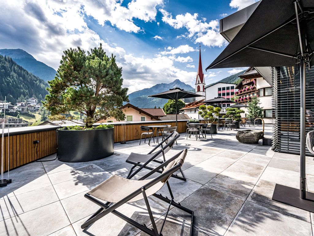 Hotel Alpina