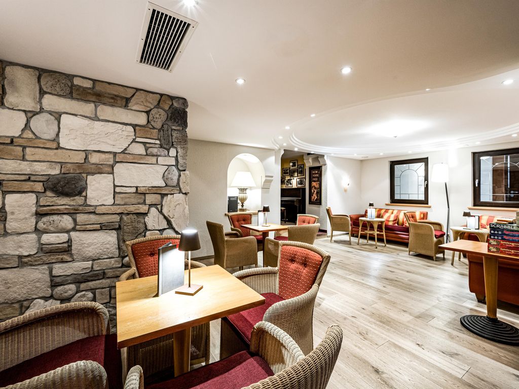 Hotel Alpina