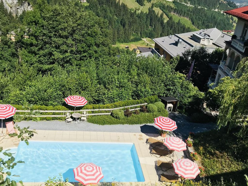 Excelsior, Villa