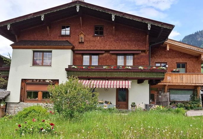 Appartement mit 3 Duschen und 2 WC