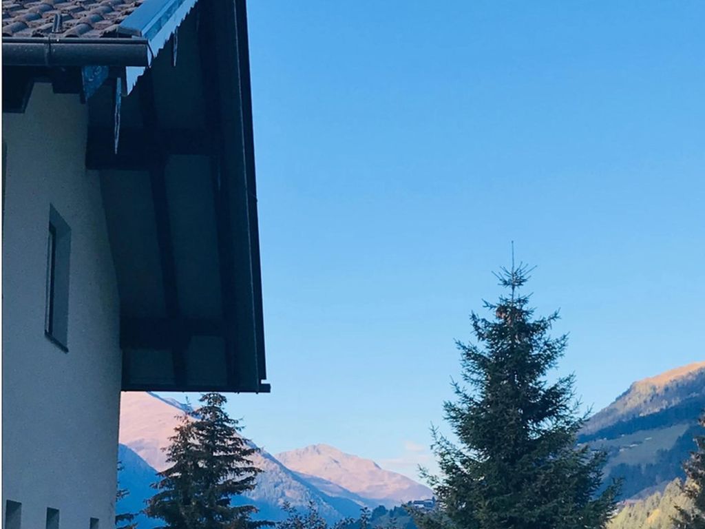 berghaus. St. Veit