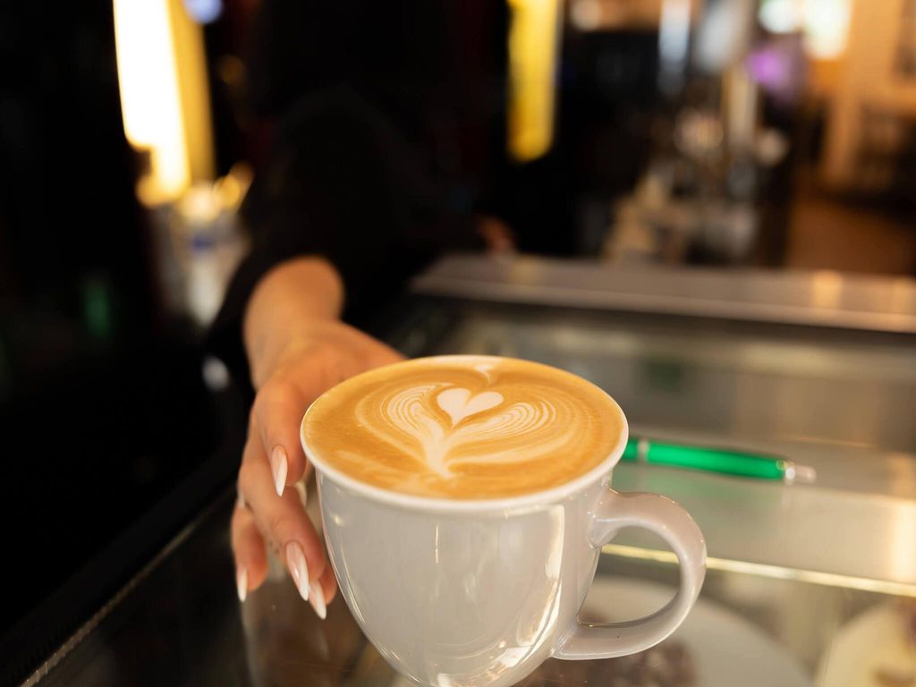 Café Cup - Dachstudio mit Dachterrasse