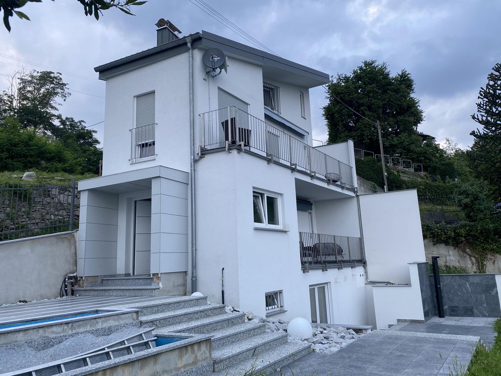 Einzigartiges Haus mit wunderbaren Seeblick auf La