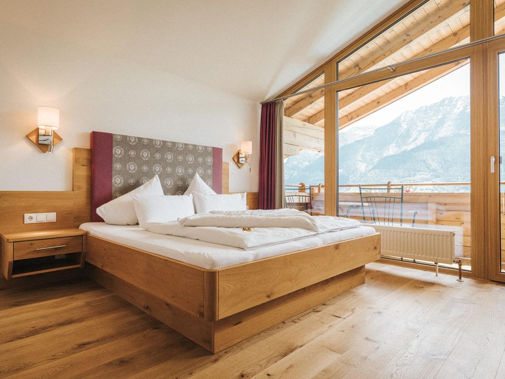 Silberfux, Hotel