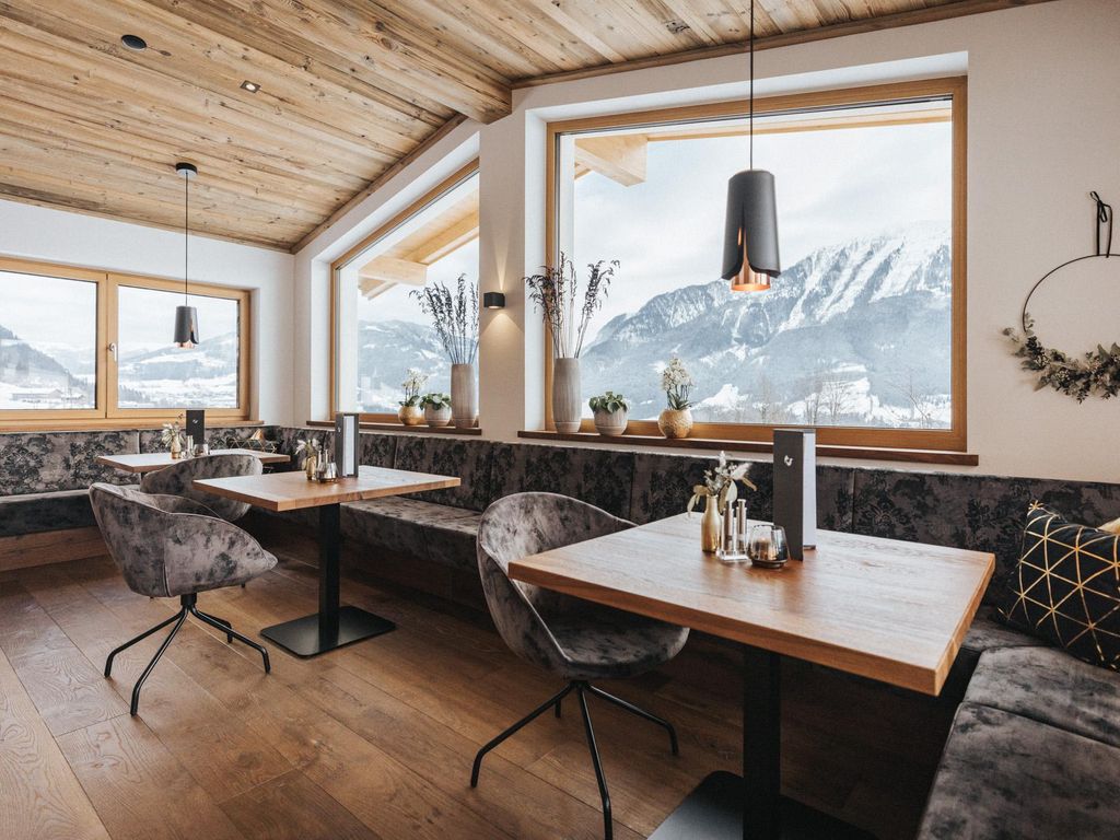 Silberfux, Hotel