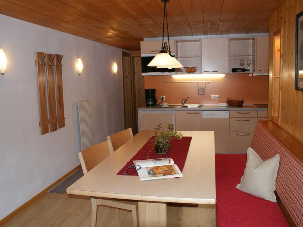 Gstüat, Appartements