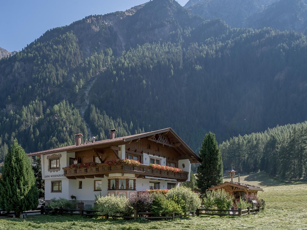 Apart Wiesengrund