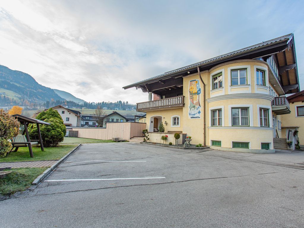 City Life Apartments by Alpenidyll Apartments