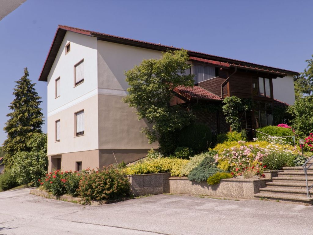 Ferienwohnung "Raus aufs Land"