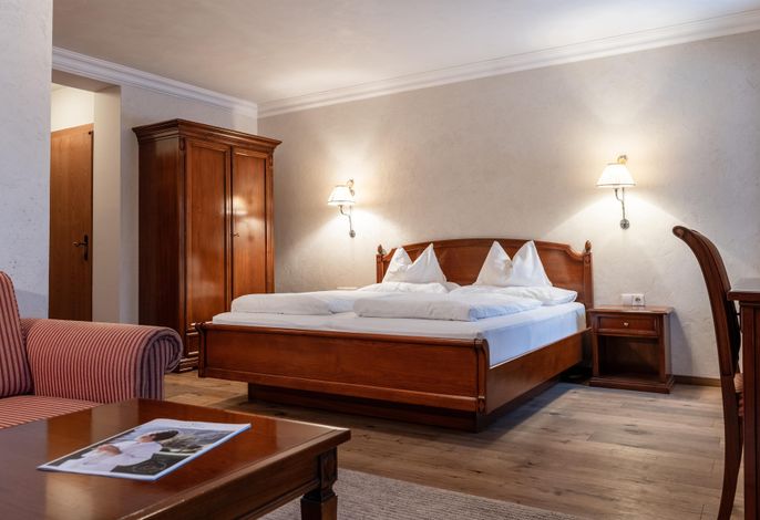 Doppelzimmer „Kirsche“ Mittel mit Frühstück 4