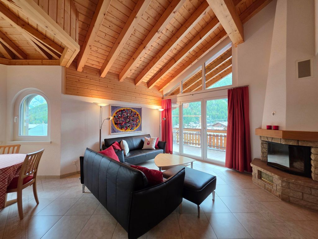 Chateau B33