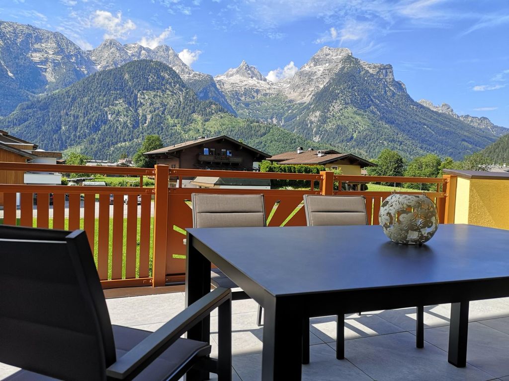 Alpengruß, Haus