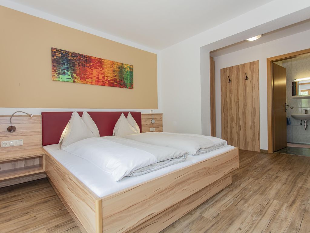 Theresa, ***Hotel- Pension