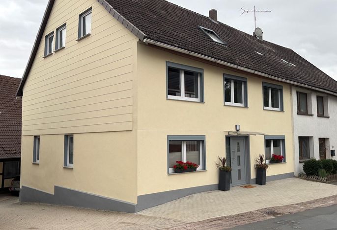 Ferienwohnung mit Balkon, 80 qm