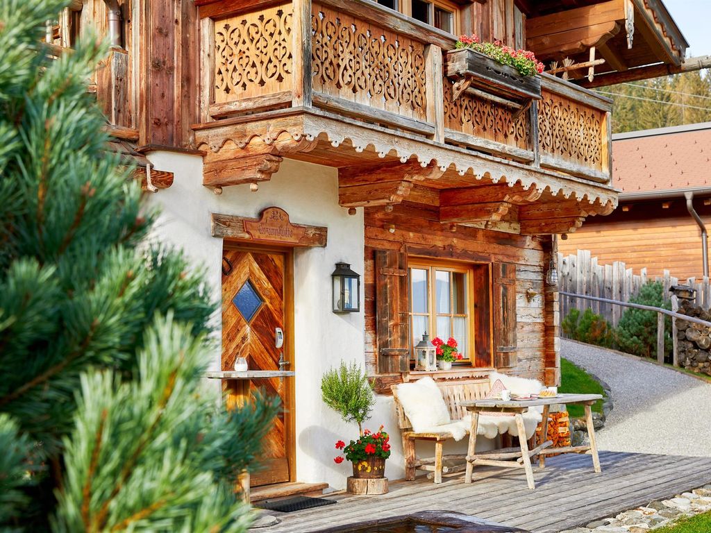 Almdorf Flachau und Promi Alm