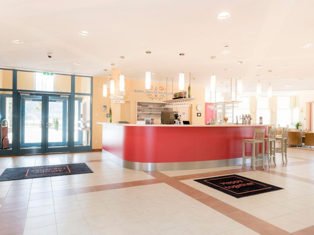 JUFA Hotel Stubenbergsee