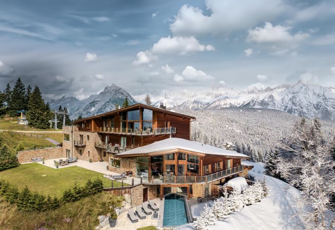 Chalet G12 by Peak Stay
