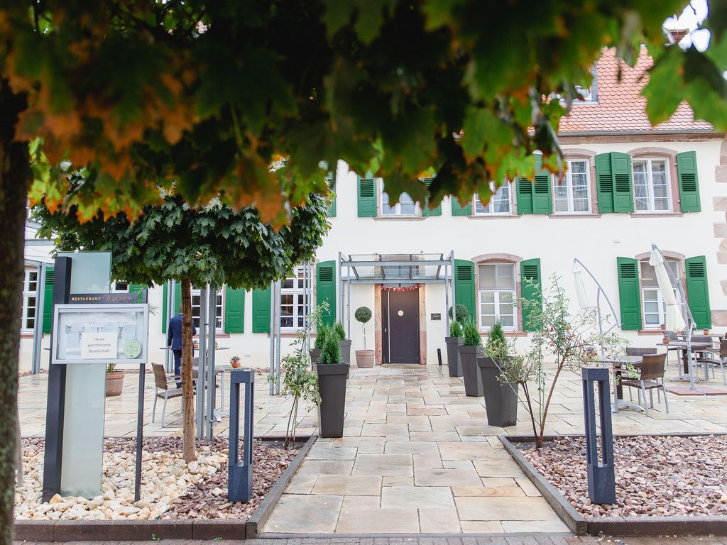 Schlosshotel Bergzaberner Hof
