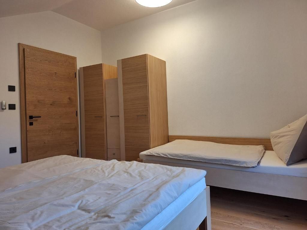 Summit View Apartment